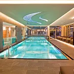 Ξενοδοχείο Truyenhof 4*