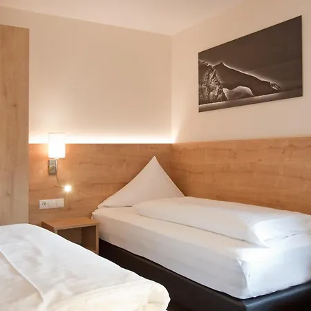 Otel Truyenhof Ried im Oberinntal