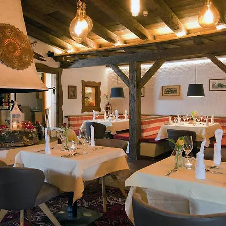 Truyenhof Hotel 4*