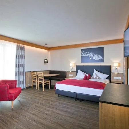 Otel Truyenhof 4*